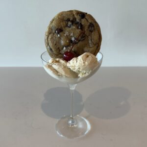 Brown butter chocolate chip cookies • Half dozen